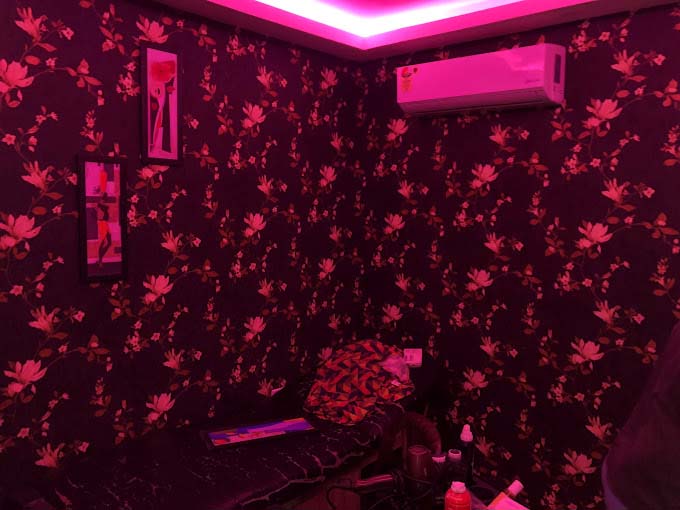 living-room-wall-paper-padi
